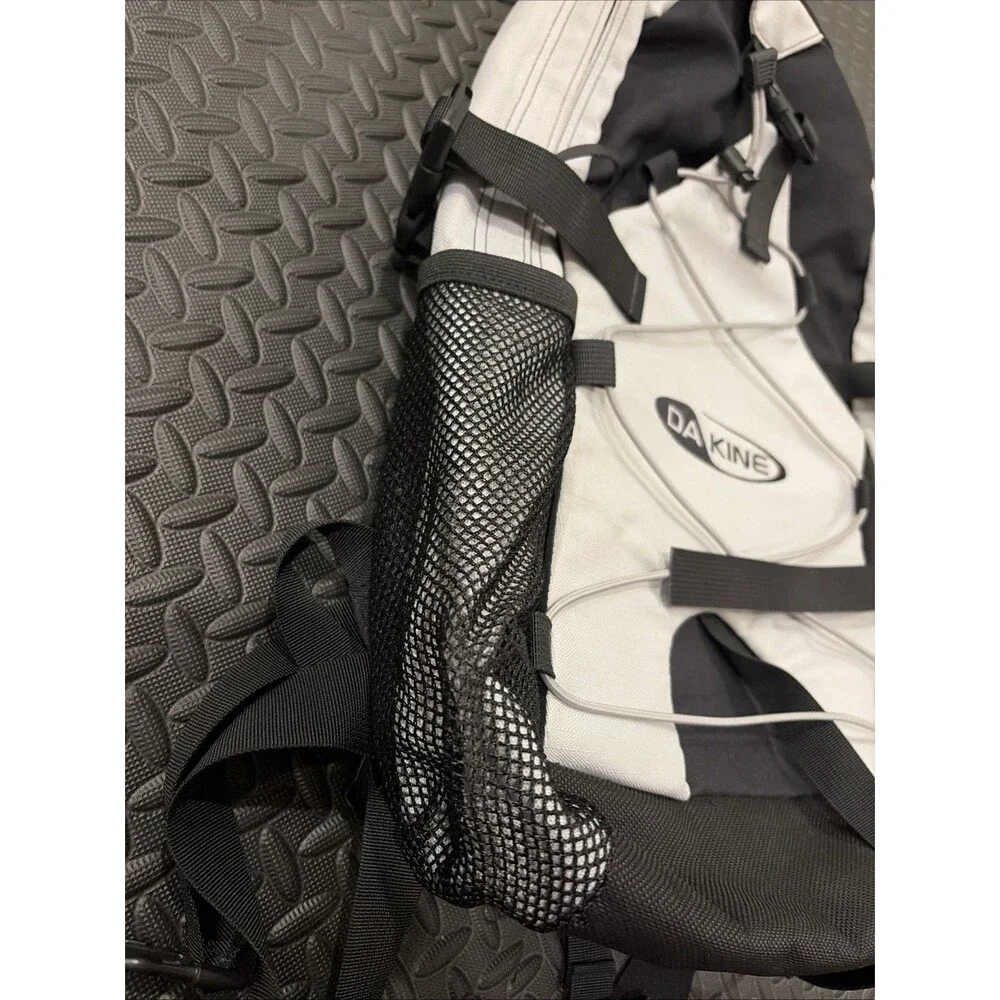 RARE DAKINE HELI PACK SKI SNOWBOARD GREY BLACK BACKPACK RUCK SACK HIKING